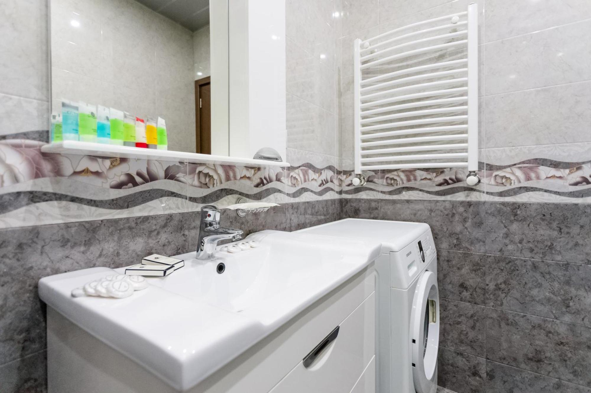 Tbilisi Two Bedroom Apartment Exterior photo